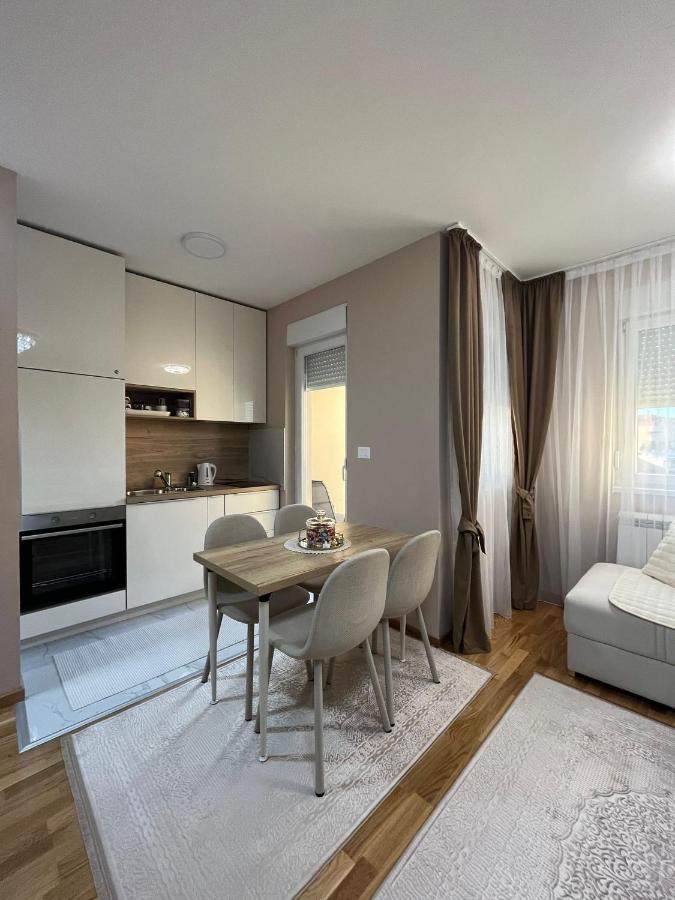 Pandora Aveny Apartment *